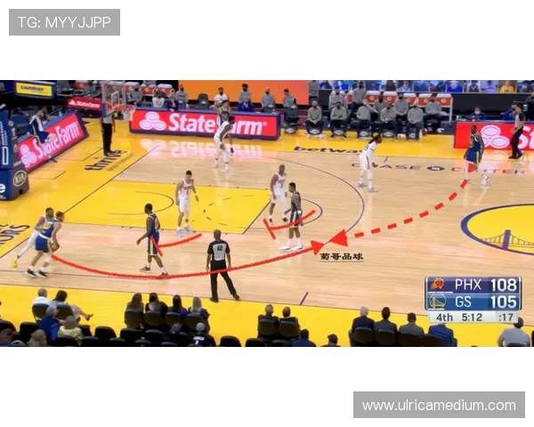 无球跑位牵制对方内线，威廉姆斯三分拉开空间